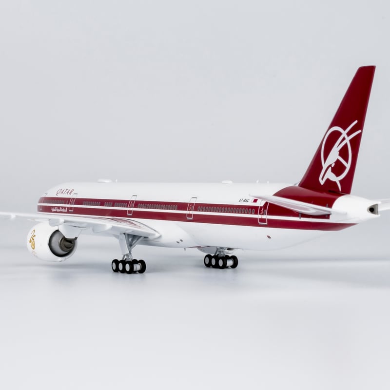カタール航空 Boeing 777-300ER（1/200スケール）W杯モデル ScaleModelStore.com :: PPC 1:200 - 222918 - Qatar Airways