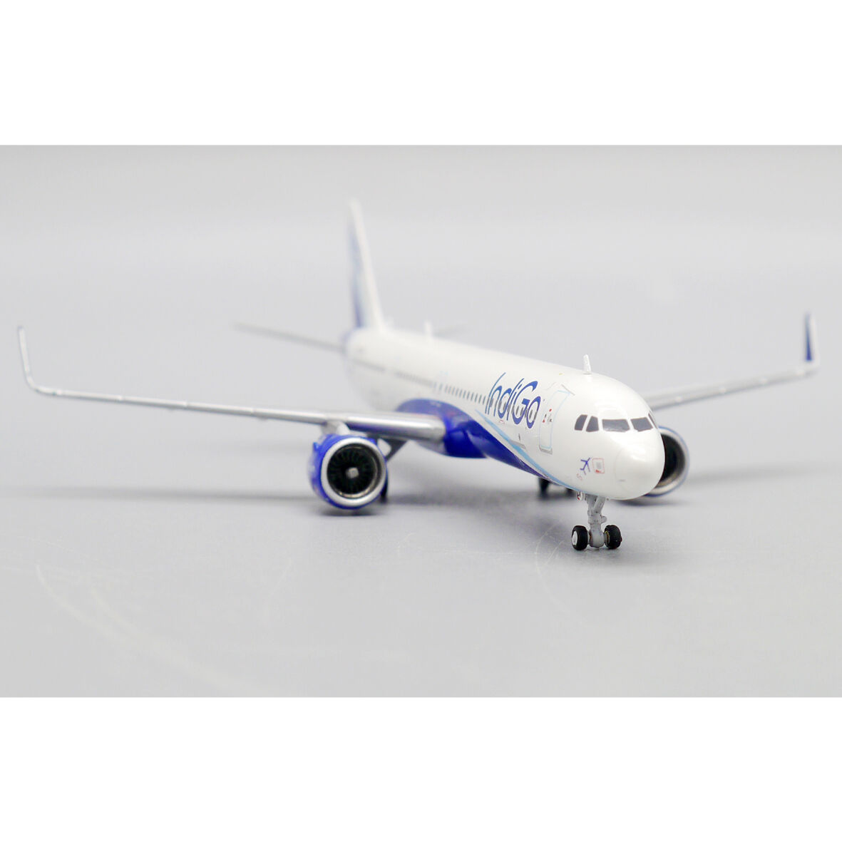 お取り寄せ商品】1/400 A321neo インディゴ VT-IUA | ひこーきちゃん