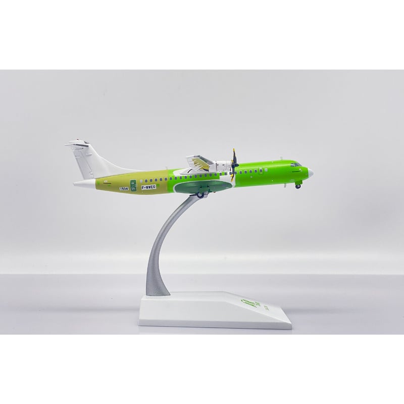 お取り寄せ商品】1/200 ATR 72-600 Test Livery F-WWE