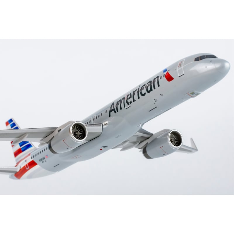 お取り寄せ商品】1/200 757-200/w アメリカン航空 N