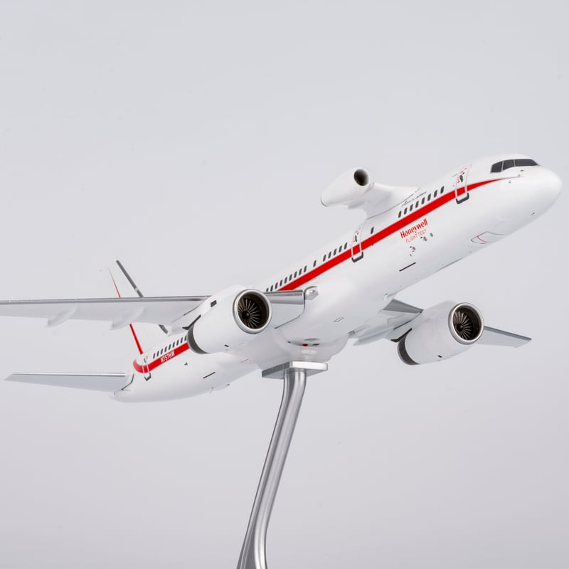 お取り寄せ商品】1/200 757-200 ハネウェル試験機[旧塗装] (テ