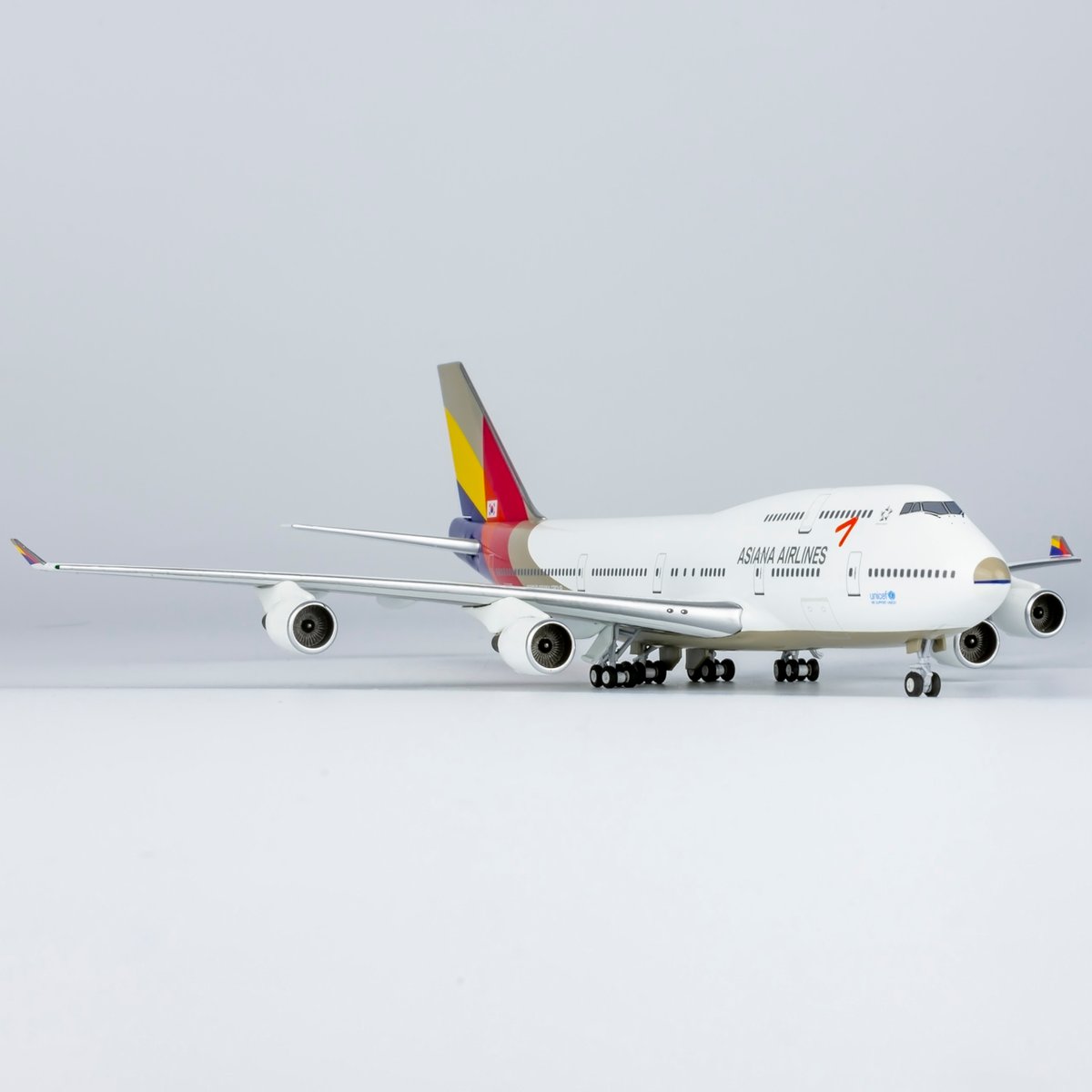 1/400 747-400(M) アシアナ航空 HL7421 | ひこーきちゃん