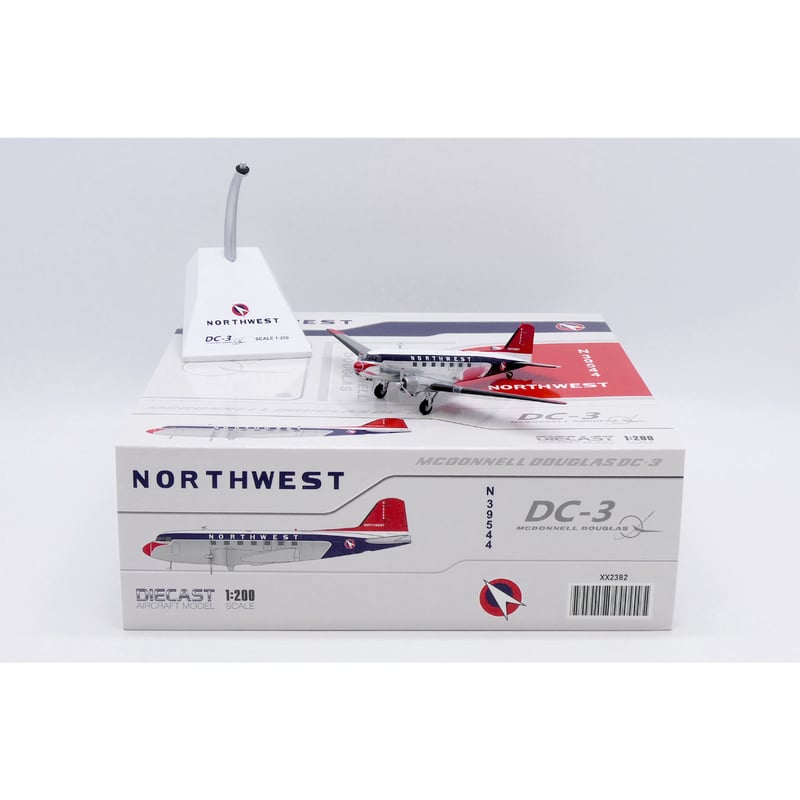 お取り寄せ商品】1/200 DC-3 ノースウエスト航空 N39544 (ポリッシュ
