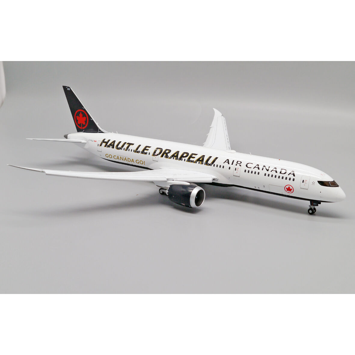 お取り寄せ商品】1/200 787-9 エア・カナダ「FLY THE FLAG」 C-FVL