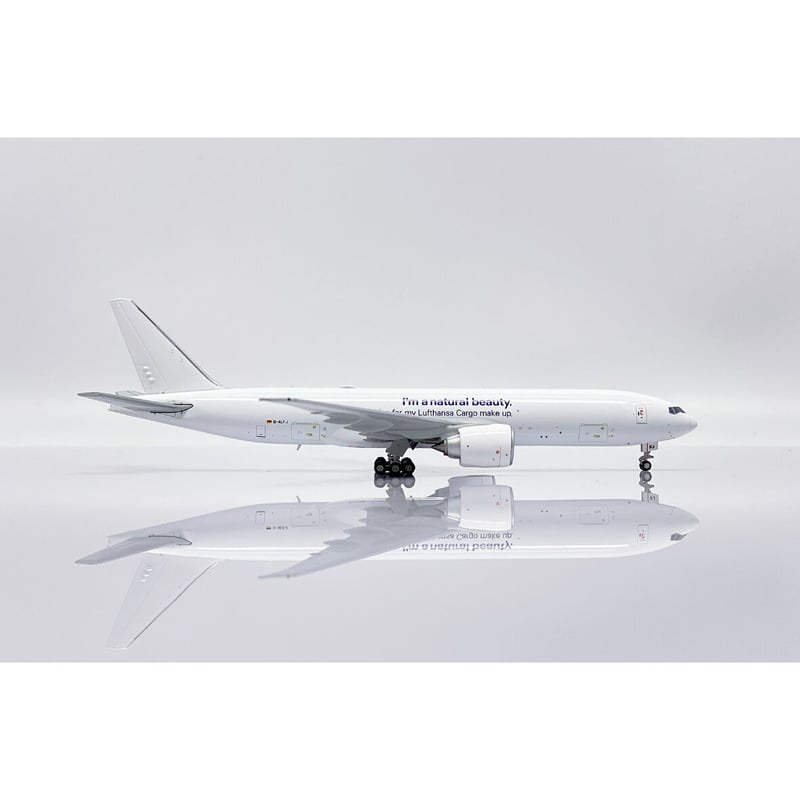 ルフトハンザカーゴ 777F D-ALFG 1/400 Lufthansa Cargo Boeing 777F D-ALFG Flying 100% CO2 Neutral