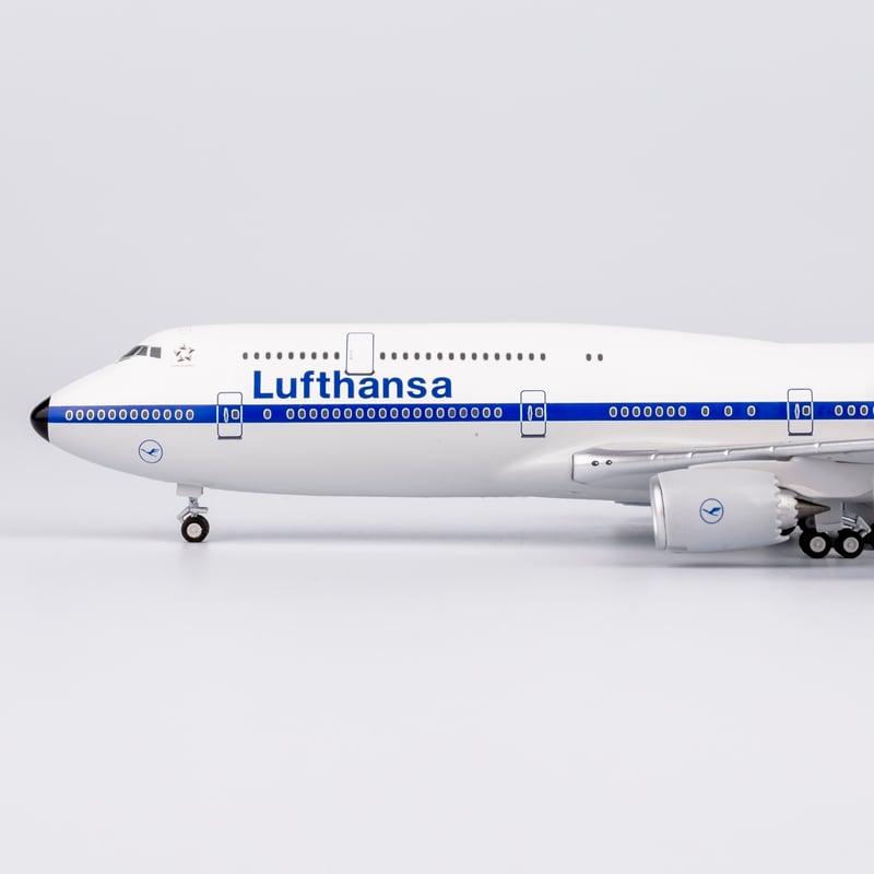 1/400 747-8 ルフトハンザ航空「60周年レトロ特別塗装機」 D-ABYT