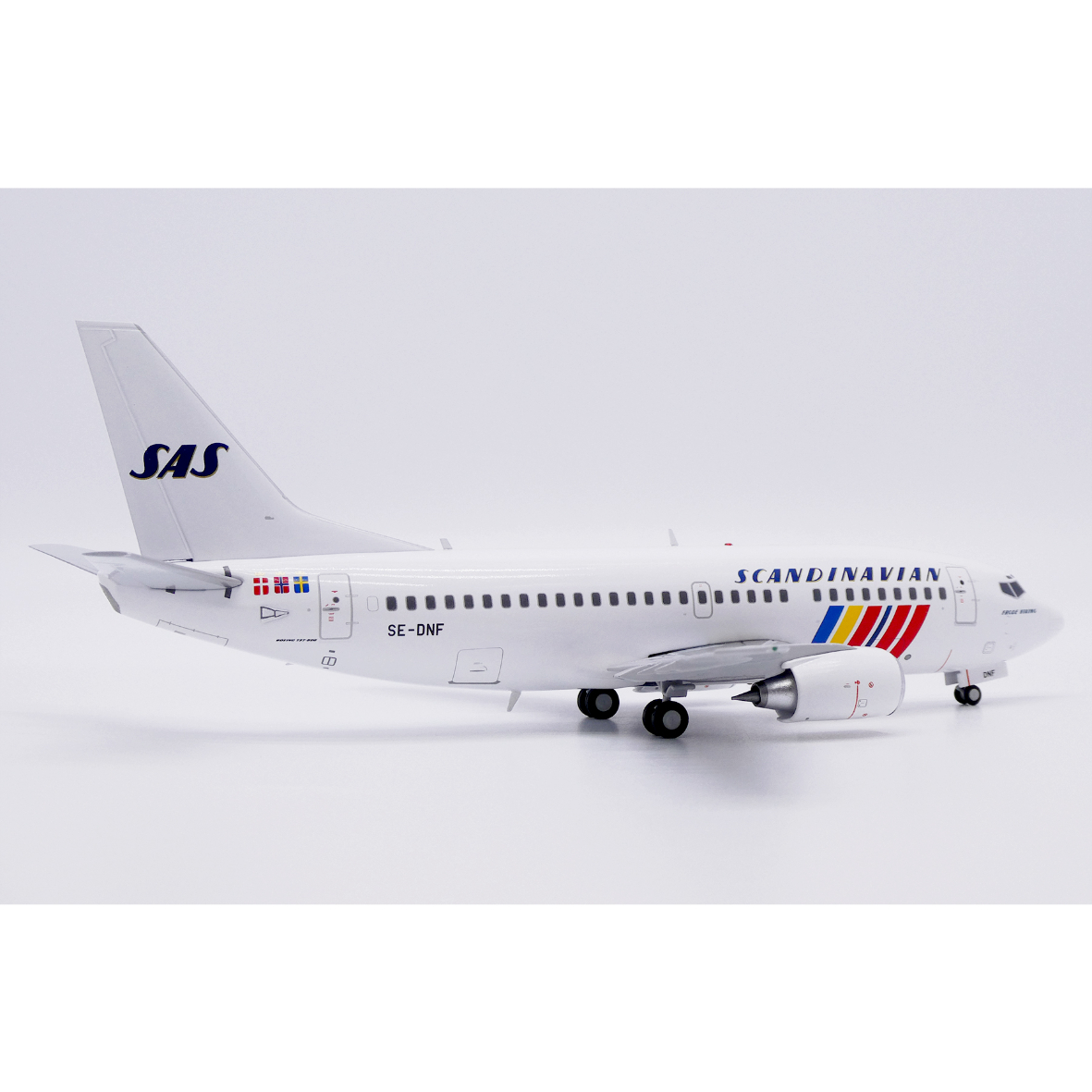 限時セール】【お取り寄せ商品】1/200 737-500 スカンジナビア(SAS