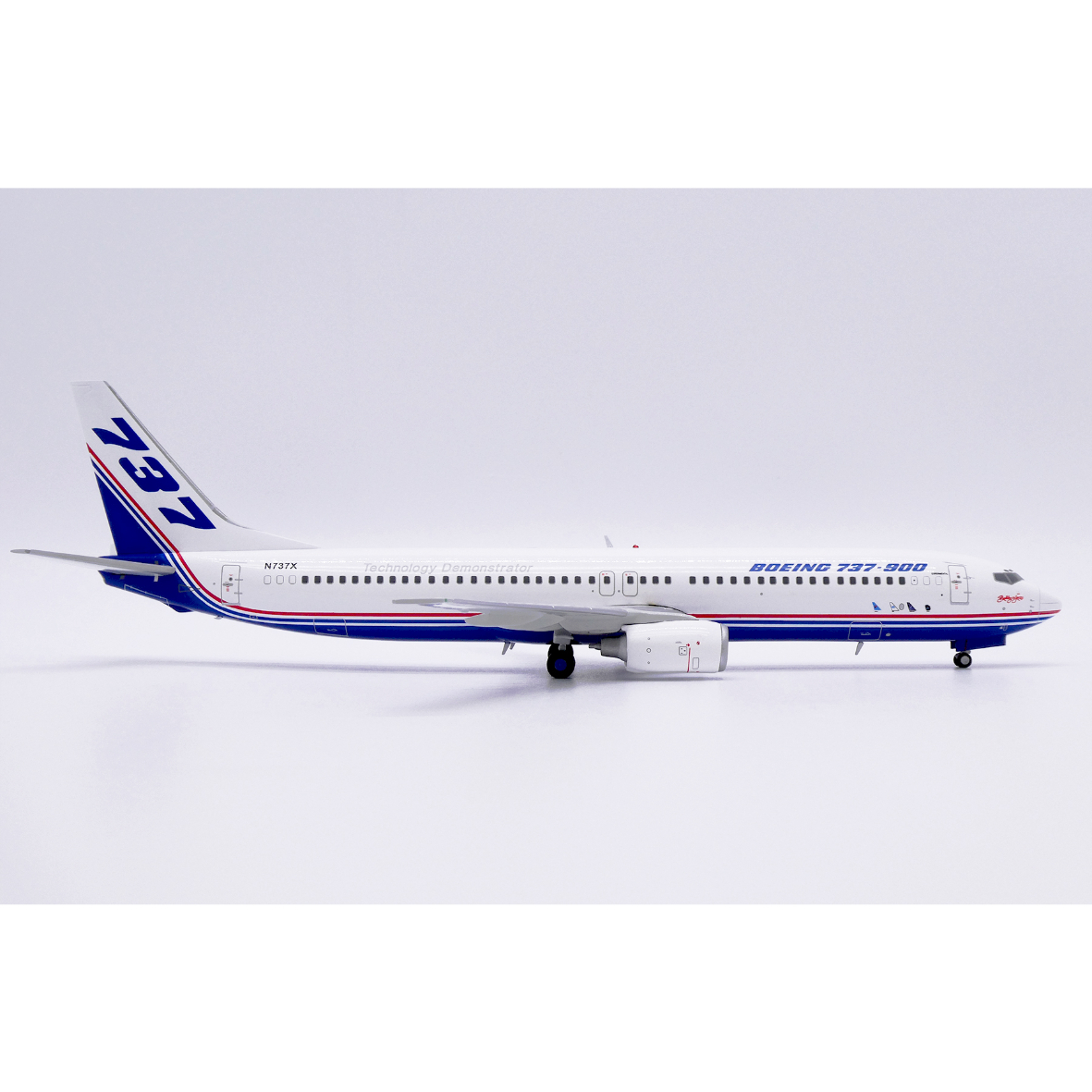1/200 737-900 ボーイング社 ハウスカラー N737X | ひ