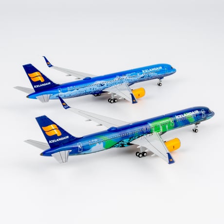【お取り寄せ商品】(ULTIMATE COLLECTION)1/400  757-200/w  アイスランド航空「Aurora」 TF-FIU  スタンド付き