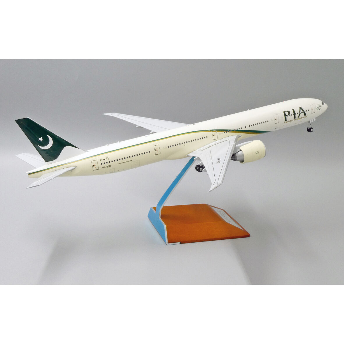 1/200 B777-300ER PIAパキスタン国際航空 AP-BID Limited