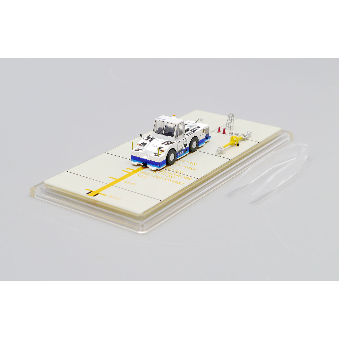 非売品・新商品情報】1/200 トーイングトラクターWT500E ANA