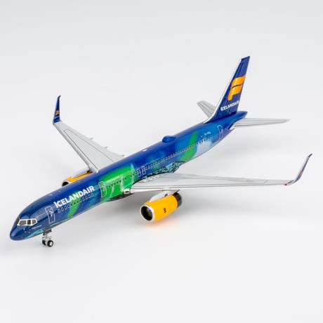 【お取り寄せ商品】(ULTIMATE COLLECTION)1/400  757-200/w  アイスランド航空「Aurora」 TF-FIU  スタンド付き