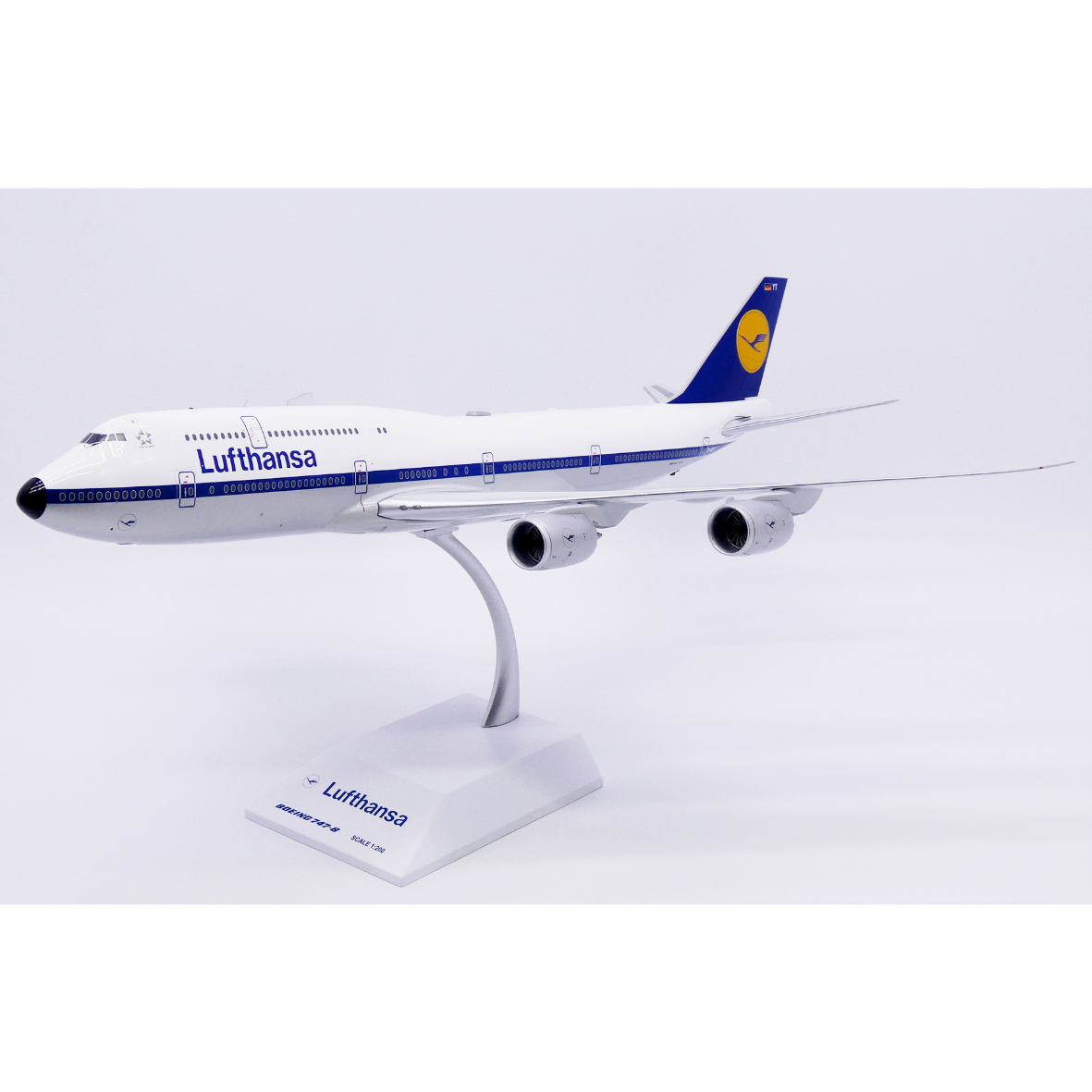 1/200 Gemini B747-8 ルフトハンザ レトロ塗装 予約商品】1/200 747-8 ルフトハンザドイツ航空「レトロ塗装機」 D
