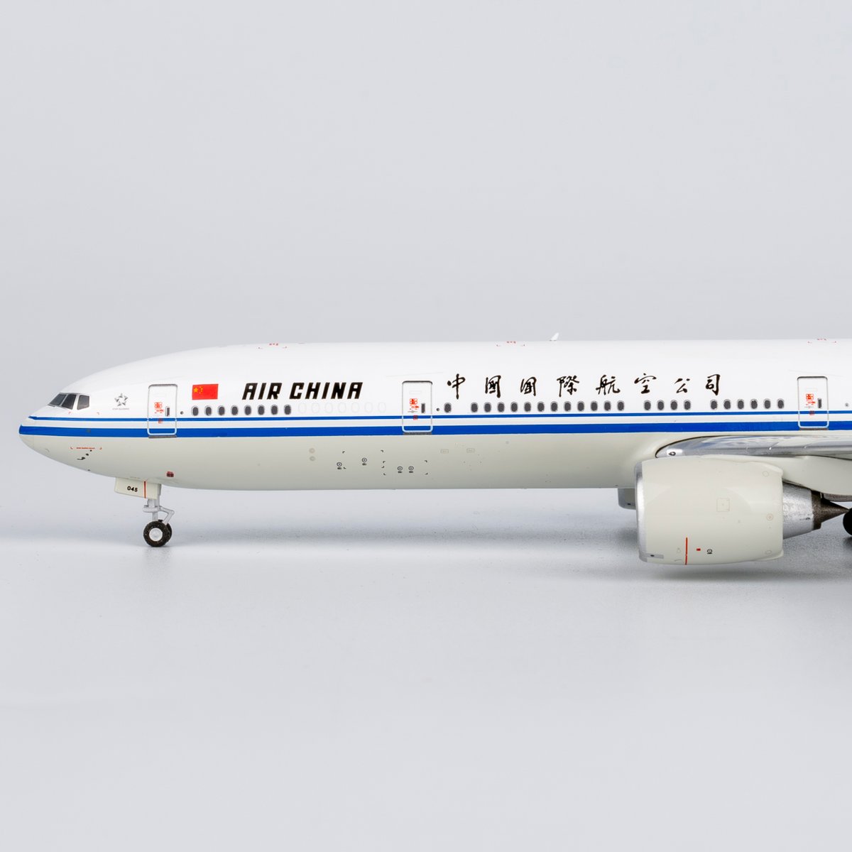 お取り寄せ商品】1/400 777-300ER 中国国際航空 B