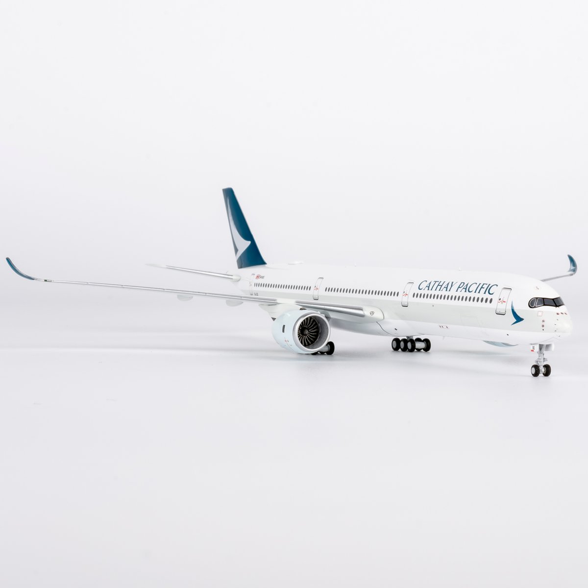 1/400 A350-1000 キャセイパシフィック航空「香港啓徳空港100周年記念