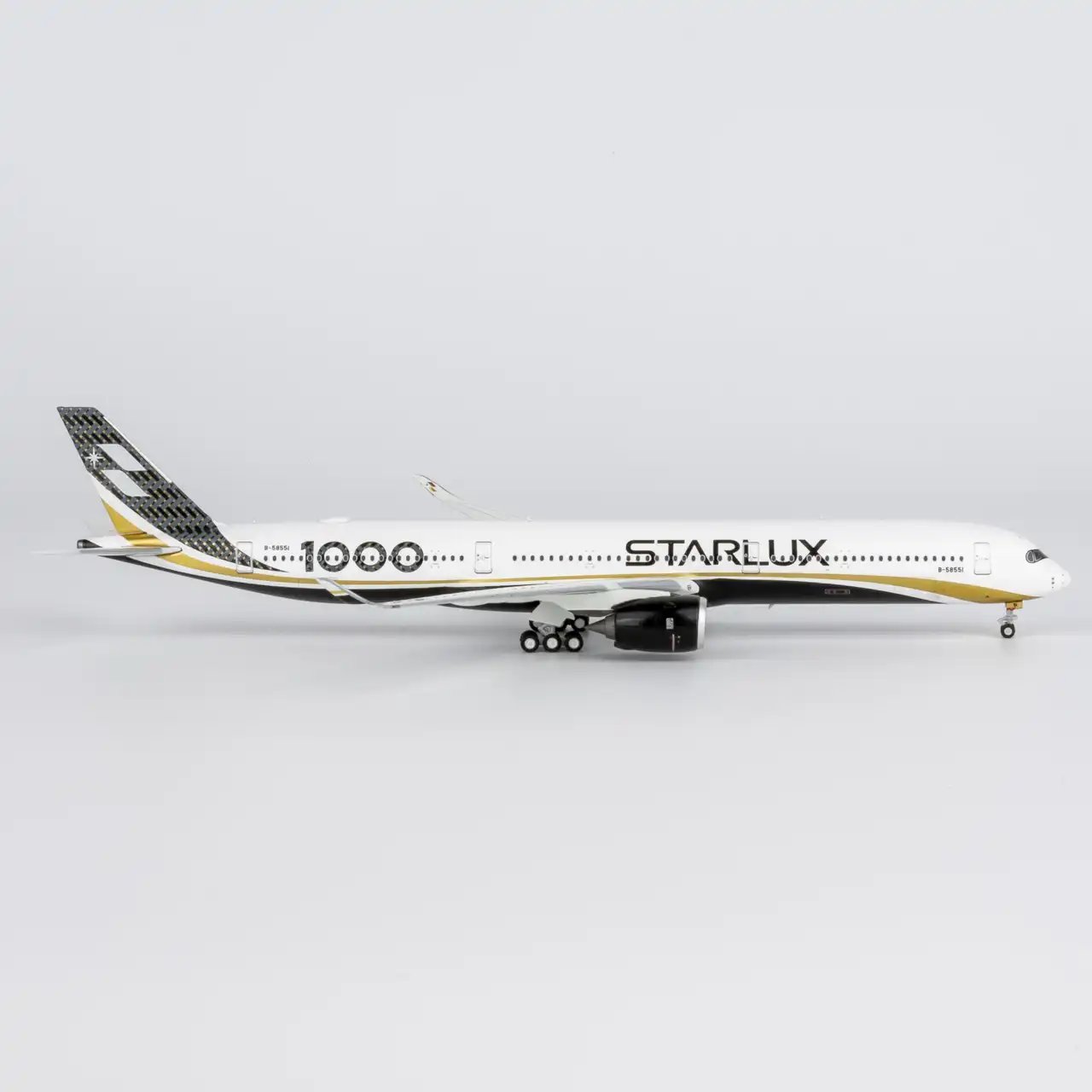 STARLUX スターラックス航空 A350-1000 B-58551 新品 1/400 A350-1000 スターラックス航空 B-58551 | ひこーきちゃん模型専門店