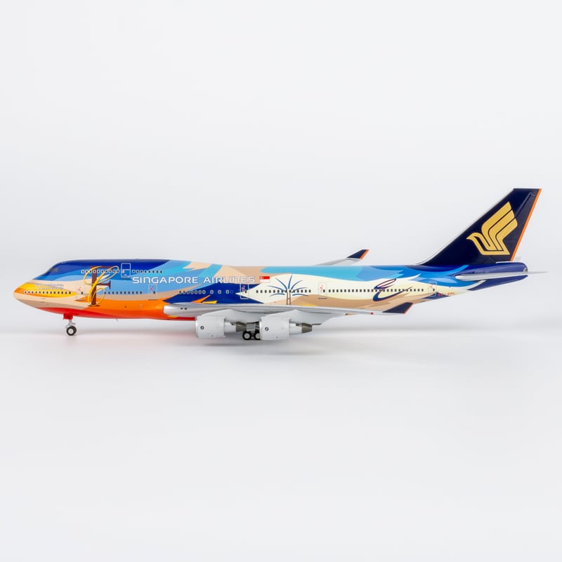 お取り寄せ商品】1/400 747-400 シンガポール航空「Tropical特別塗装機