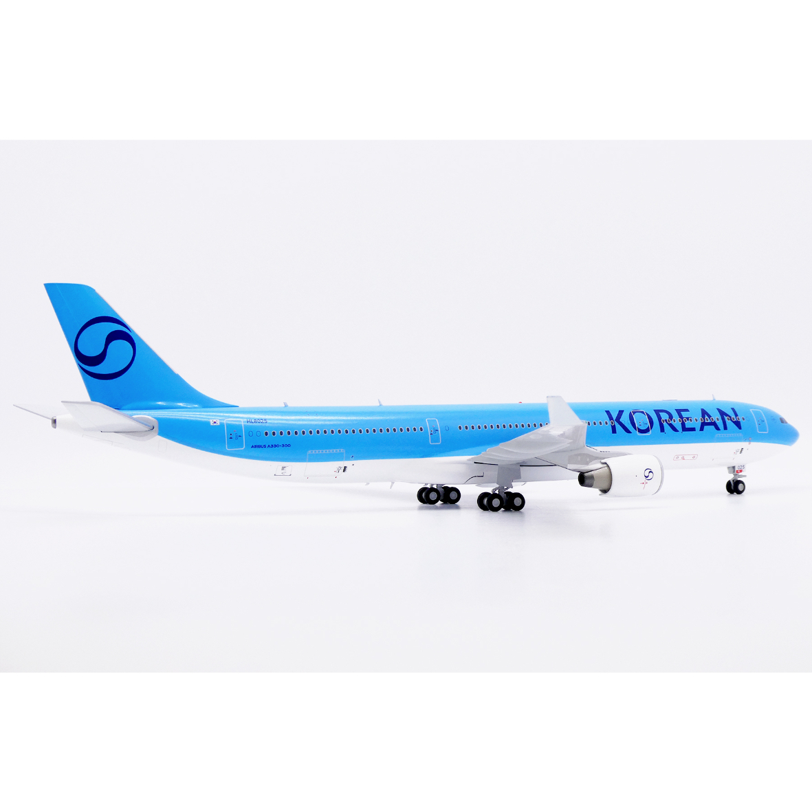 お取り寄せ商品】1/200 A330-300 大韓航空「新塗装」 HL8025 |