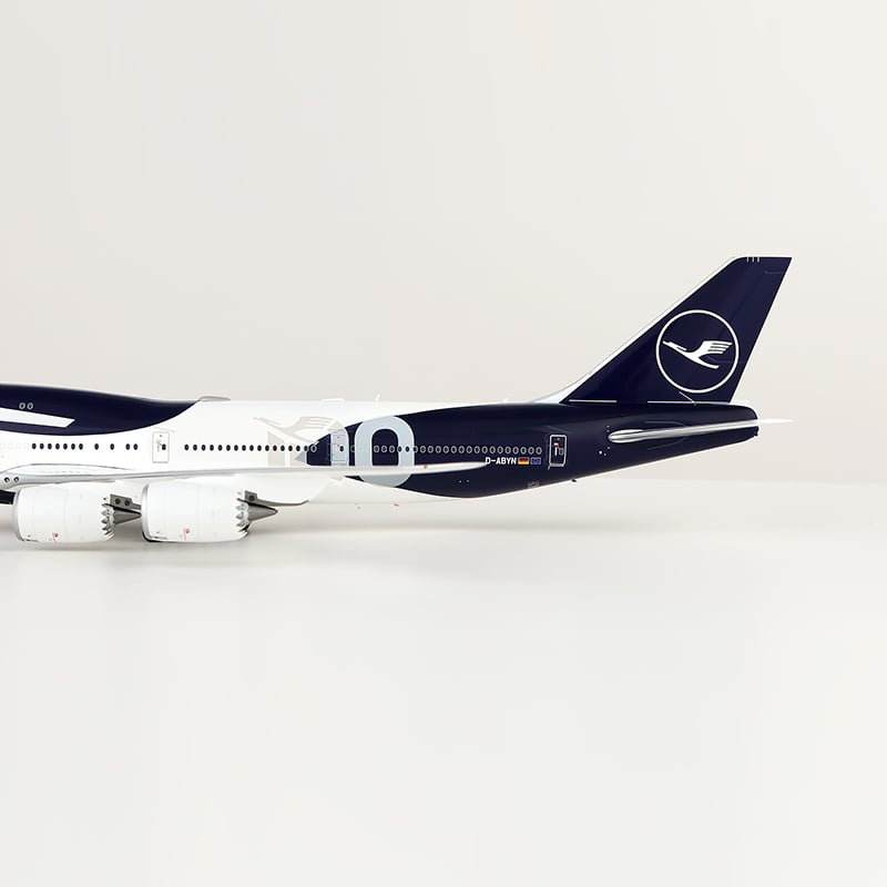 1/200 747-8 ルフトハンザ航空「ルフトハンザ創立100周年特別塗装」 D