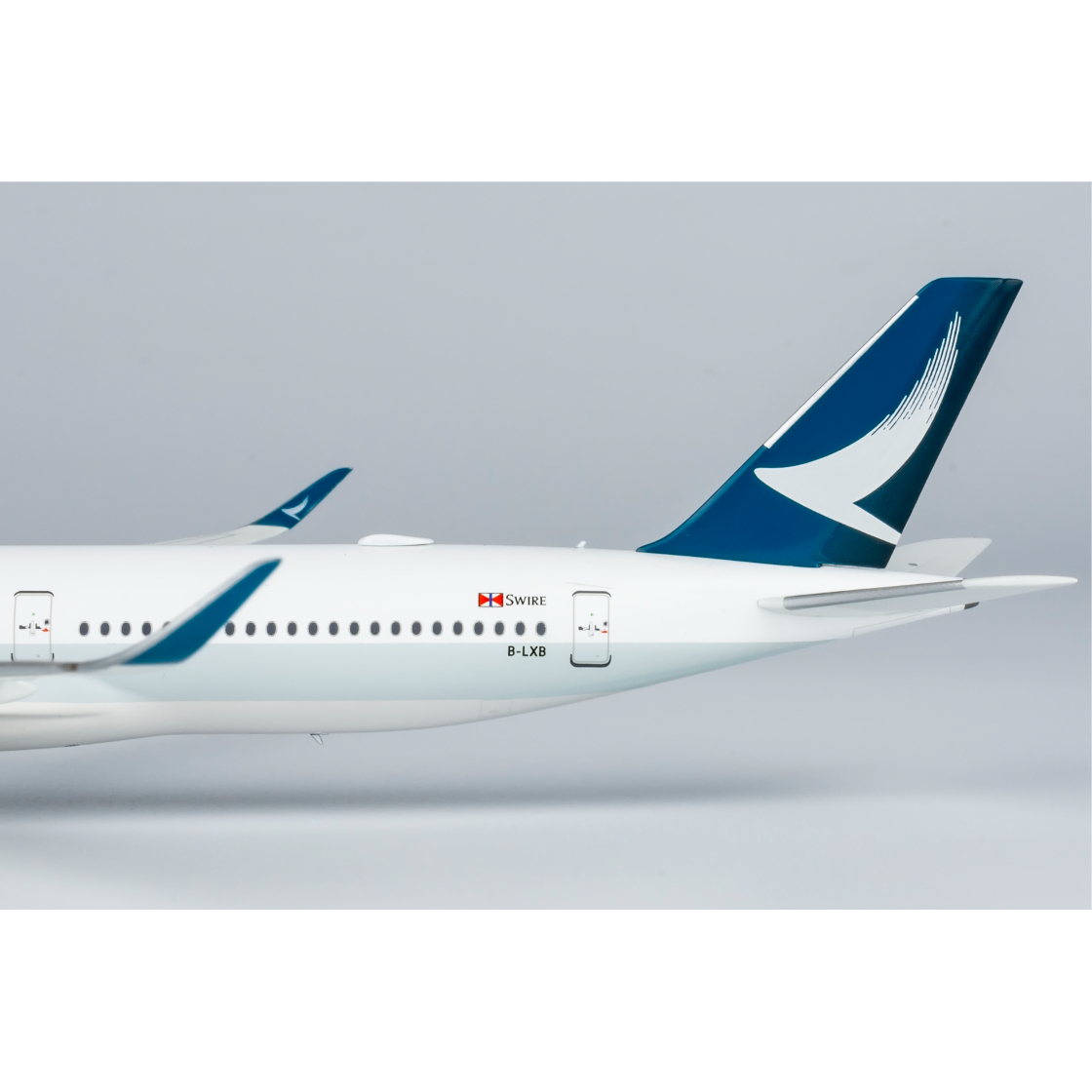 キャセイパシフィック航空 A350-1000 1/200＆タンブラー＆チョロQ 1/400 A350-1000 キャセイパシフィック航空 B-LXB | ひ