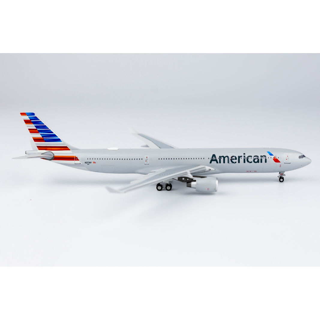 1/400 A330-300 アメリカン航空 N277AY | ひこーきちゃん