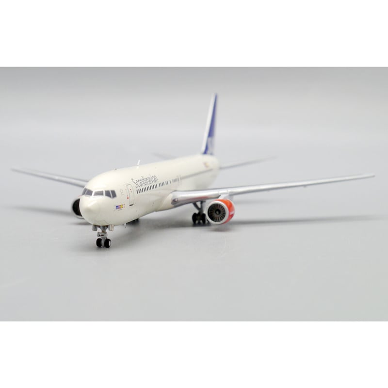 お取り寄せ商品】1/400 767-300ER スカンジナビア航空 LN-RCH |