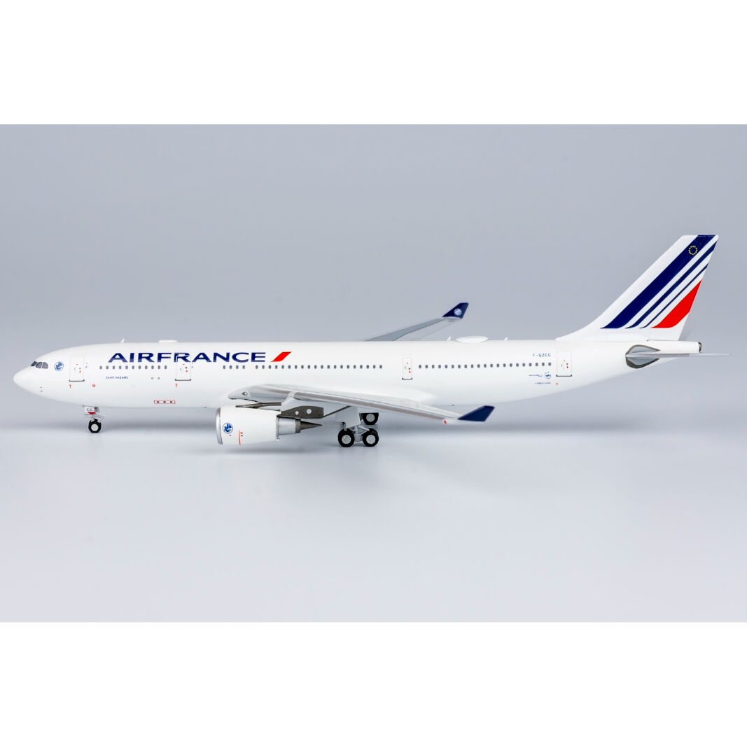 hogan 1/200 A330-200 エールフランス航空 Hogan Wings Air France F-GZCG A330-200 1/200 W/Gear | eBay