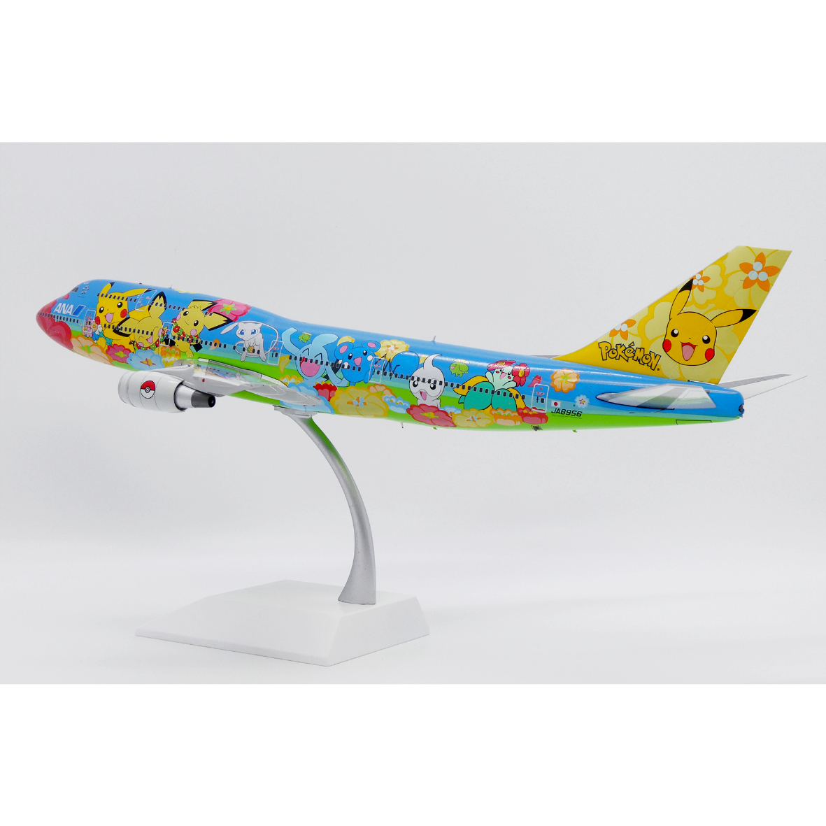 非売品・新商品情報】1/200 747-400D ANA「お花ジャンボ特別塗装機」
