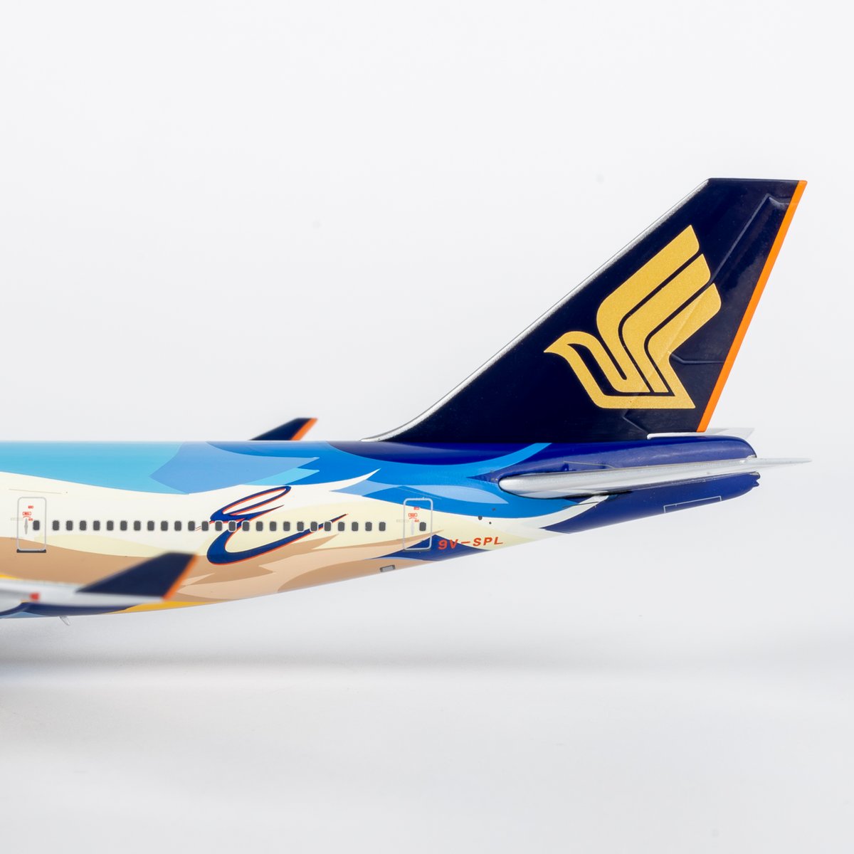 お取り寄せ商品】1/400 747-400 シンガポール航空「Tropical特別塗装機
