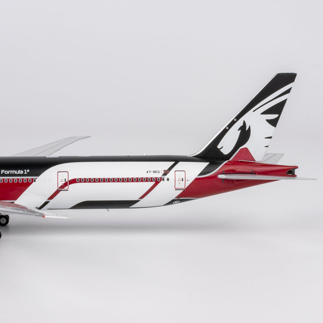 再入荷】1/400 777-300ER カタール航空「新フォーミュラ1特別塗装機」 A