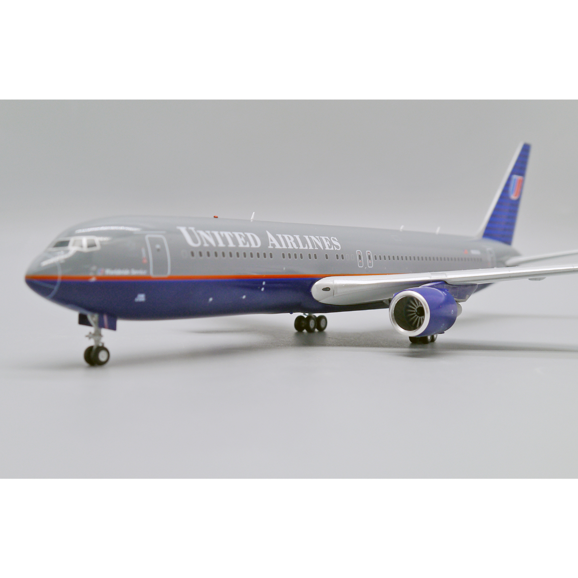 お取り寄せ商品】1/200 767-300ER ユナイテッド航空 N66