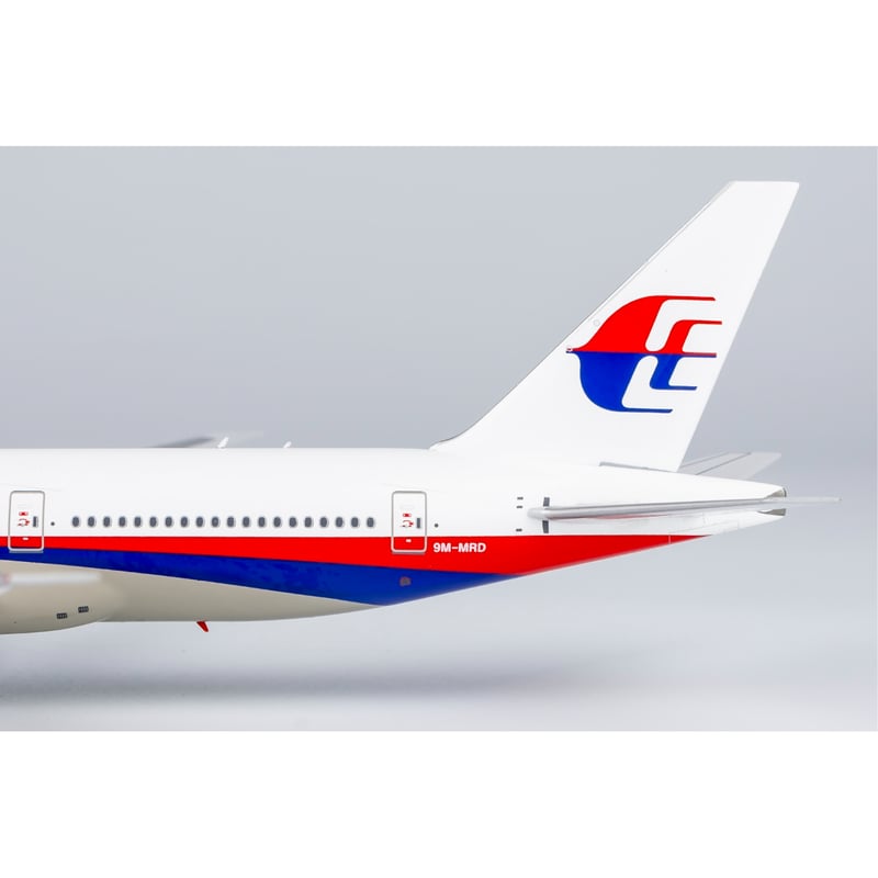 JCWings　1/200　マレーシア航空　B777-200ER　9M-MRA Amazon.co.jp: JCウイングス 1/200 マレーシア航空 B777-200ER