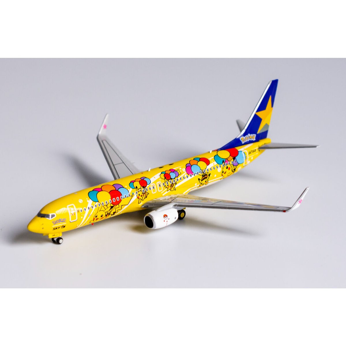 【非売品・新商品情報】1/400 737-800/w スカイマーク