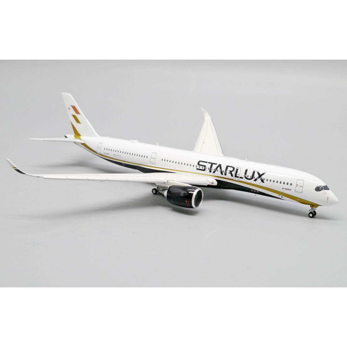 1/400 AIRBUS A350-900 B-58501 スターラックス航空