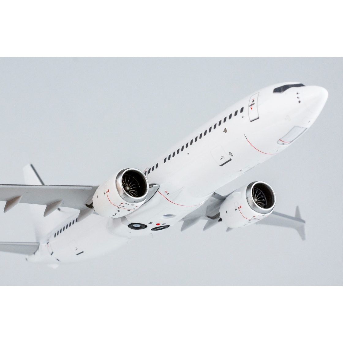 赤シート】値引：ボーイング737MAX(1/200) お取り寄せ商品】1