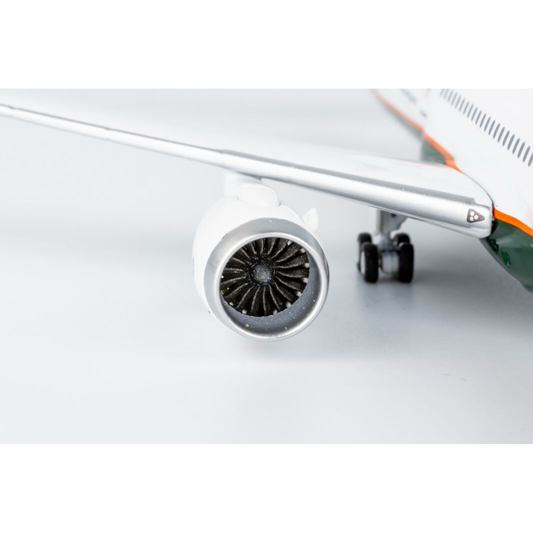 お取り寄せ商品】1/400 787-10 エバー航空 B-17811 | ひこーきちゃん