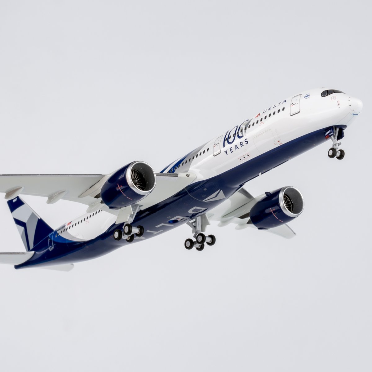 お取り寄せ商品】1/400 A350-900 デルタ航空「デルタ100周年記念」 N527