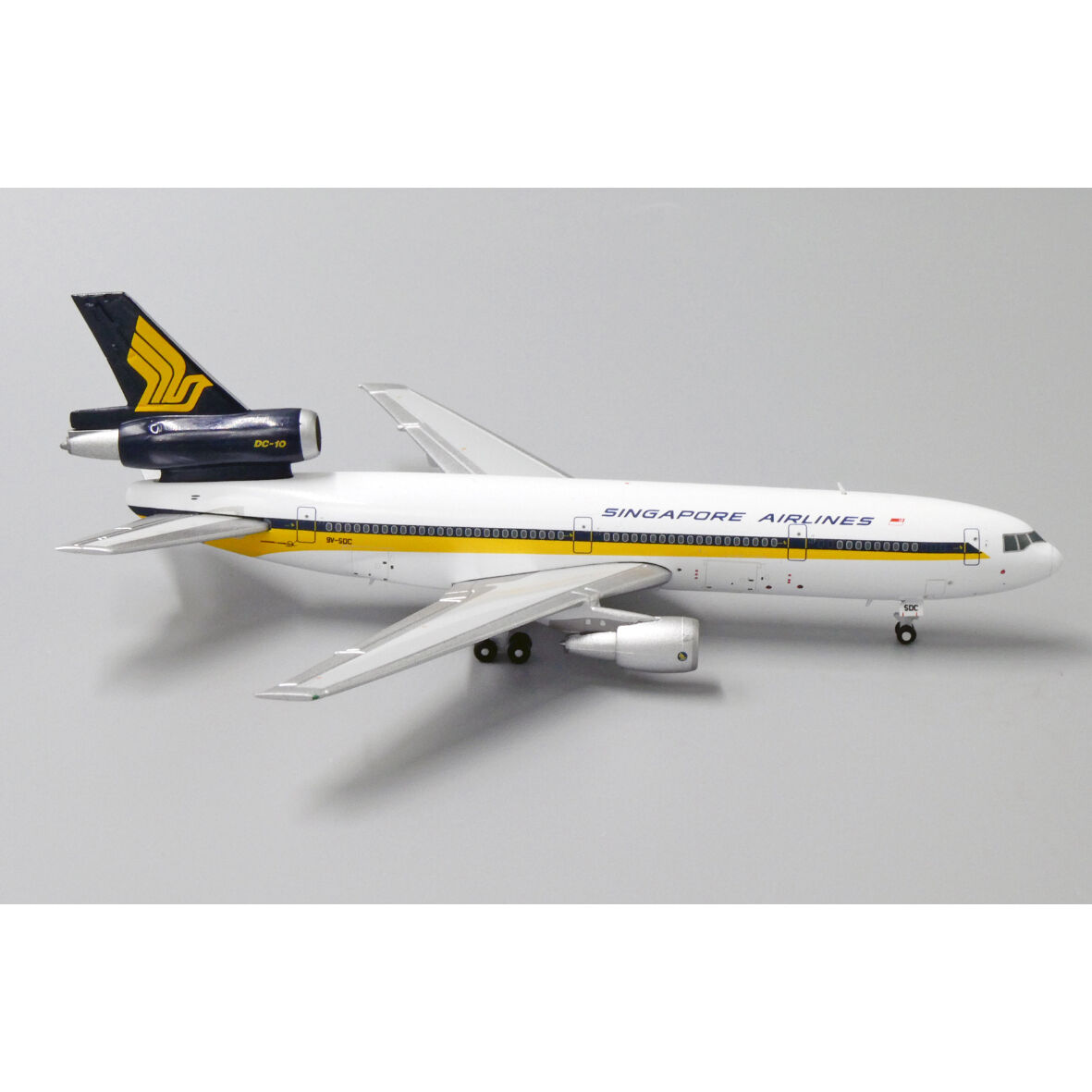 航空機模型ユナイテッド航空 McDonnellDouglas DC 10-30 1/200