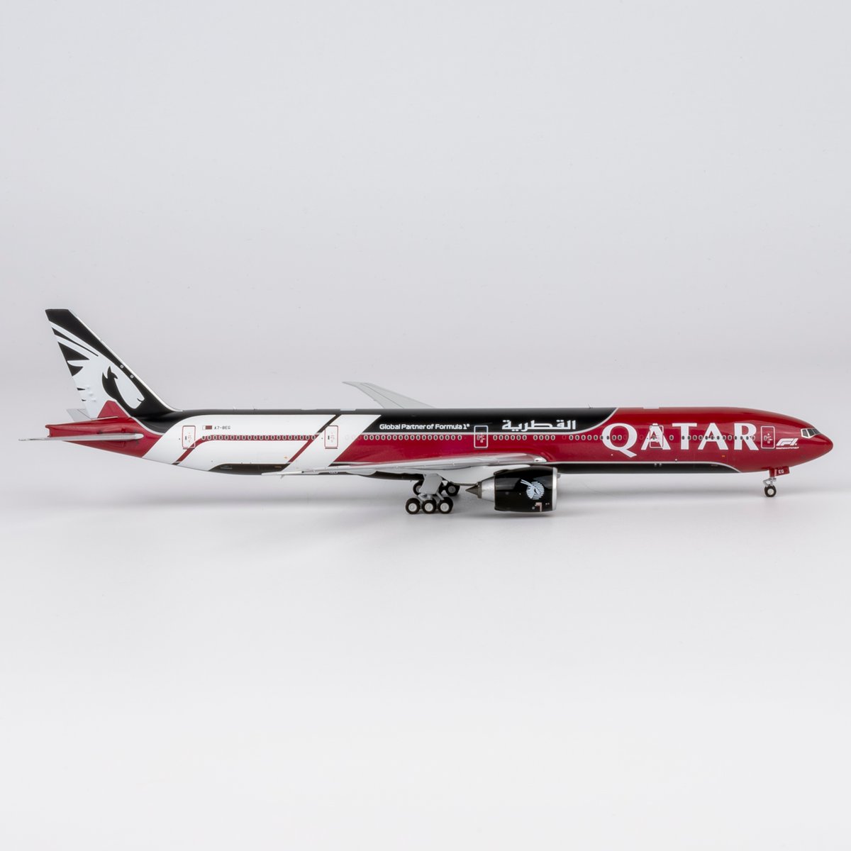 1/400 777-300ER カタール航空「新フォーミュラ1特別塗装機」 A7-BEG
