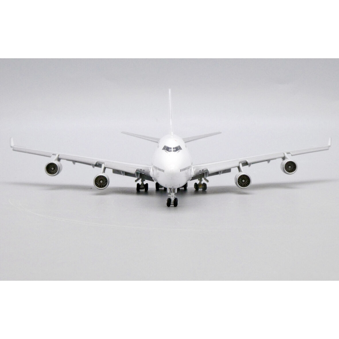 訳あり】【特売セール商品】塗装DIY 1/400 B747-400 GE Engine 訳あり】【特売セール商品】塗装DIY 1/400 B747-400 GE Engine