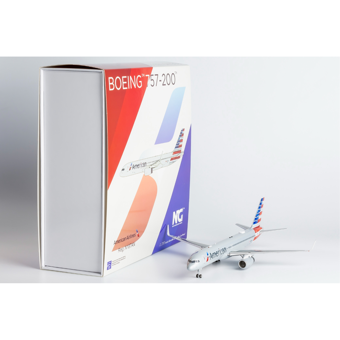お取り寄せ商品】1/200 757-200/w アメリカン航空 N