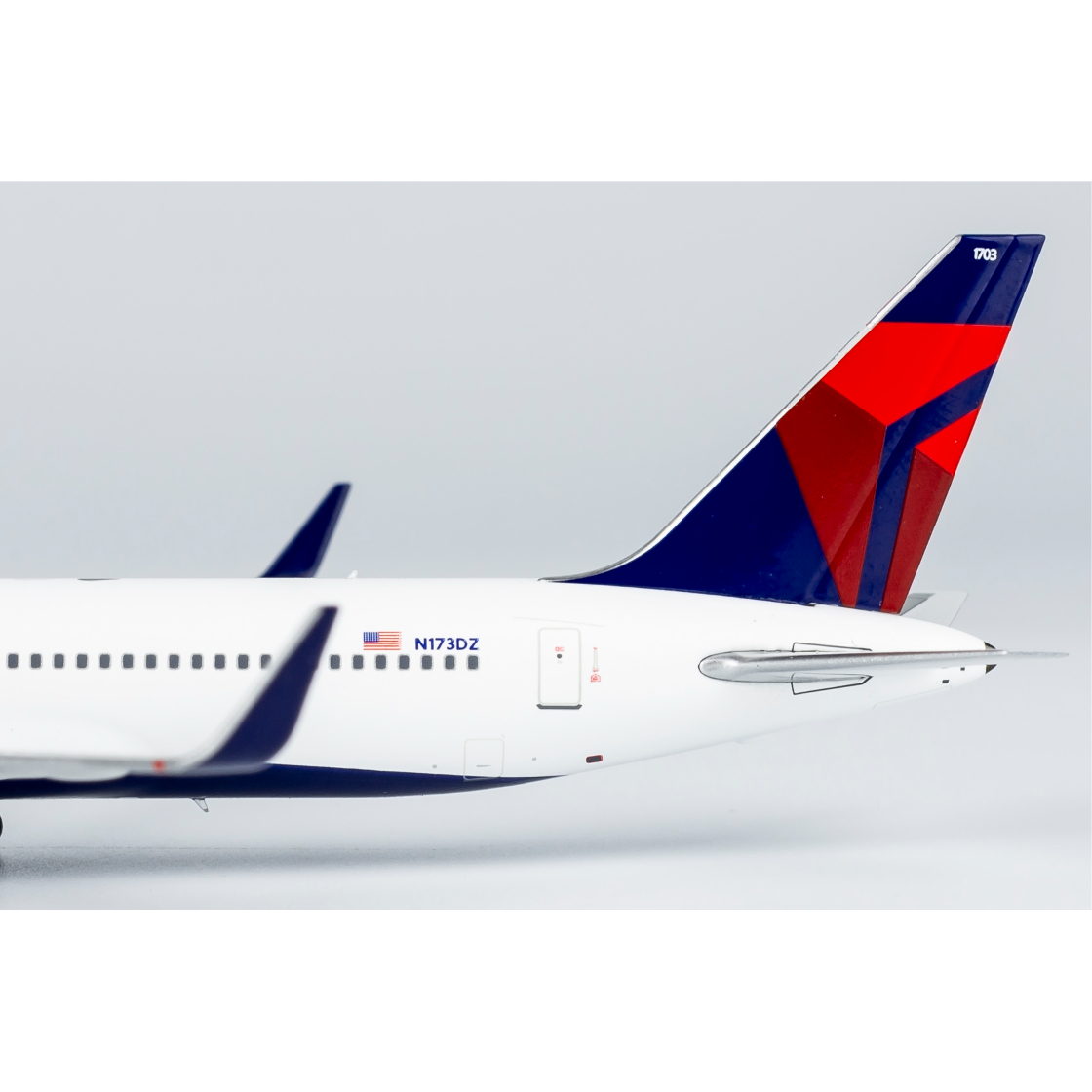 1/400  デルタ航空　ボーイングＢ７６７－３００ＥＲ　Ｎ１７１ＤＺ お取り寄せ商品】1/400 767-300ER/w デルタ航空 N173DZ