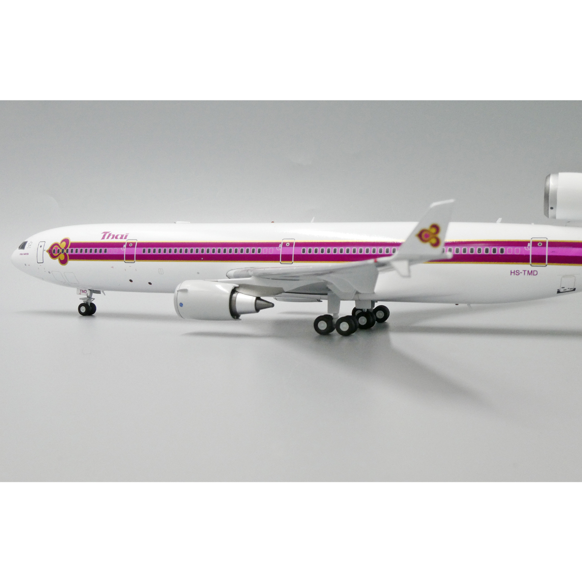 お取り寄せ商品】1/200 MD-11 タイ国際航空 HS-TM