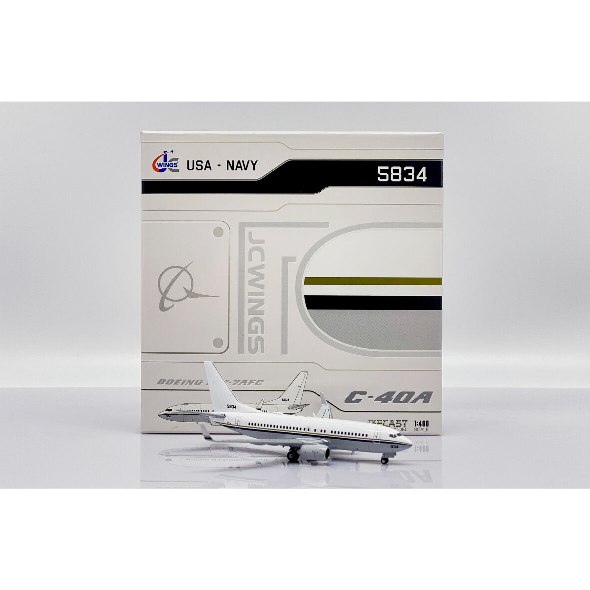 お取り寄せ商品】1/400 C-40A Clipper アメリカ海軍 165834 |