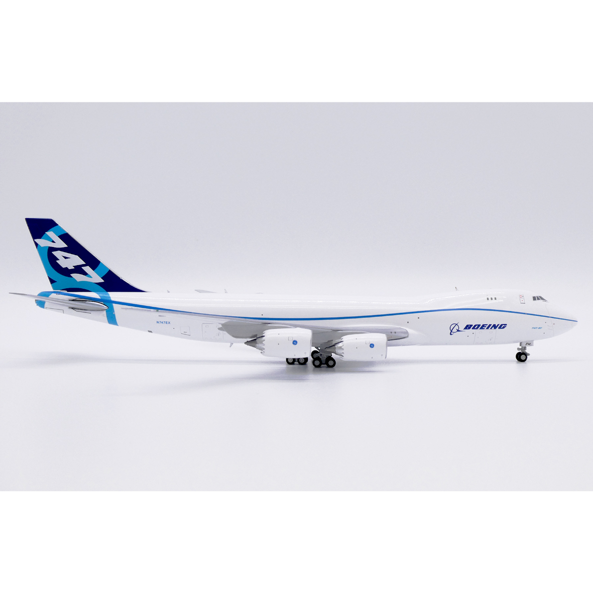 1/400 747-8F ボーイング社「Experimental」 N747EX | ひ