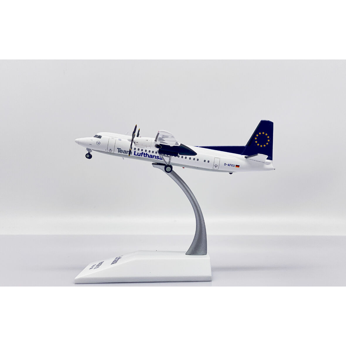 1/200 Fokker 50 ルフトハンザ・シティライン D-AFKU | ひこーきちゃん