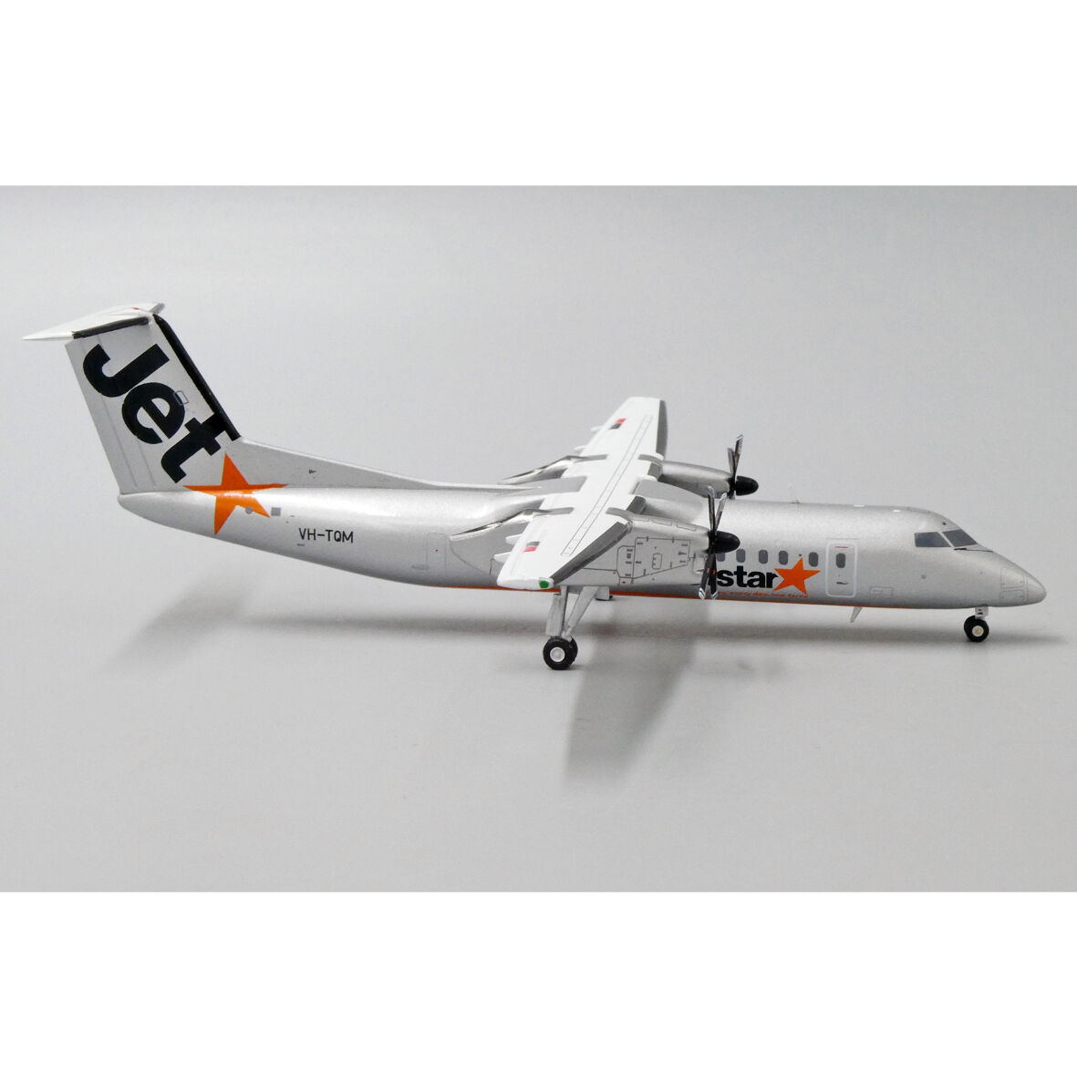 お取り寄せ商品】1/200 Dash 8-Q300 ジェットスター航空 VH-TQM | ひ