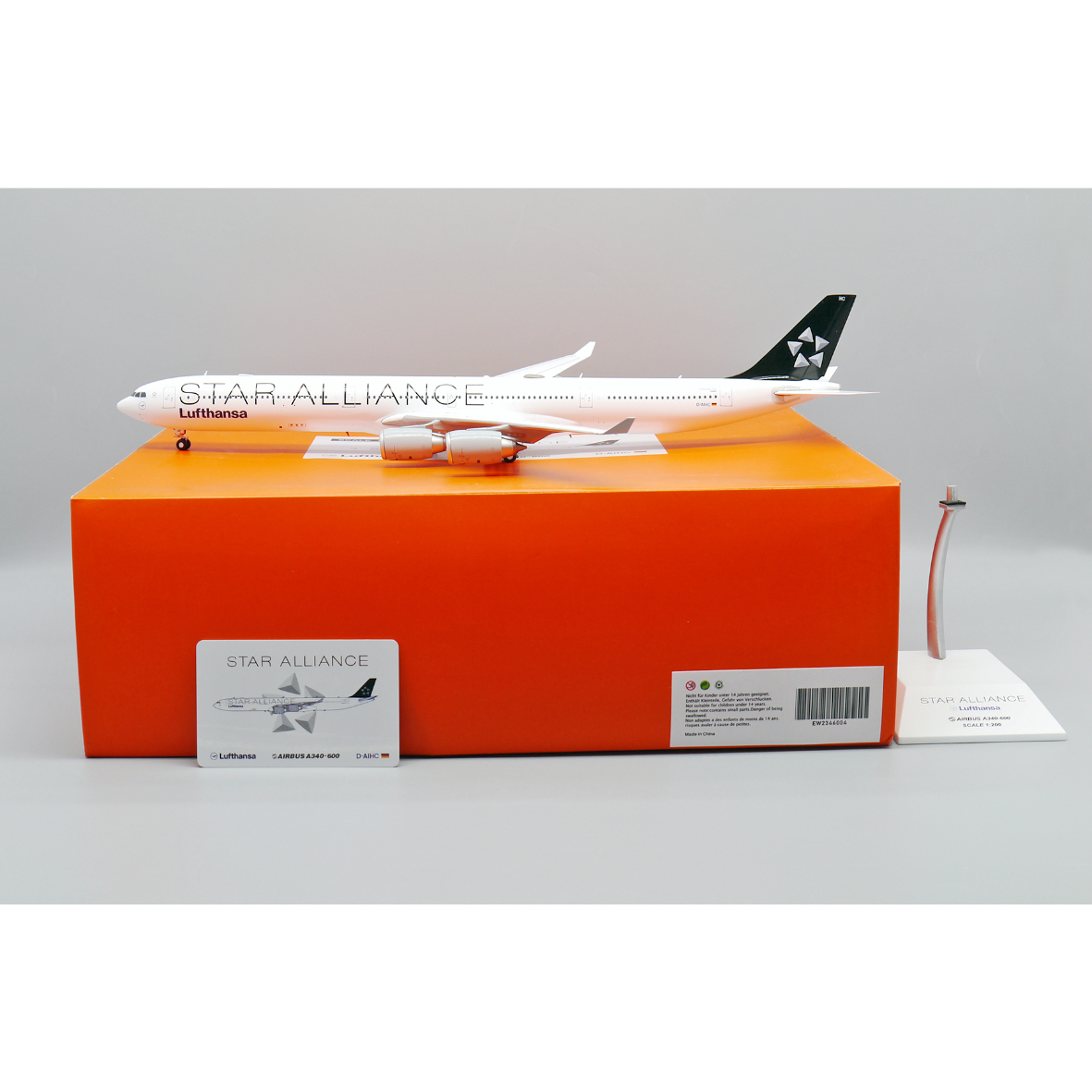 1/200 A340-600 ルフトハンザ  FC バイエルン 特別塗装 1/200 A340-600 ルフトハンザ FC バイエルン 特別塗装 模型