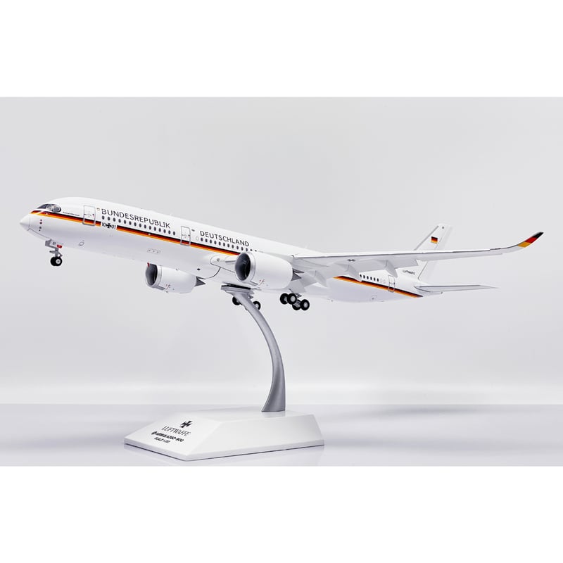 お取り寄せ商品】1/200 A350-900ACJ ドイツ空軍政府専用機 10+0 お取り寄せ商品】1/200 A350-900ACJ ドイツ空軍政府専用機 10+0