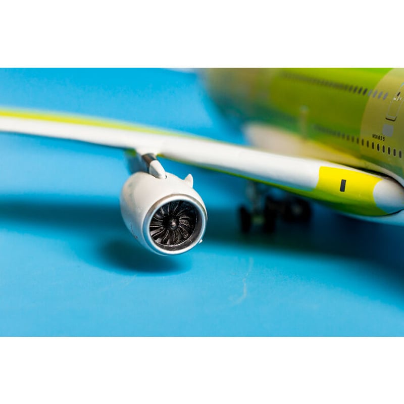 お取り寄せ商品】1/400 A380 中国南方航空(エアバス社下地塗装 お取り寄せ商品】1/400 A380 中国南方航空(エアバス社下地塗装